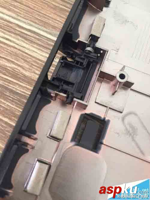 華碩K550,筆記本拆機