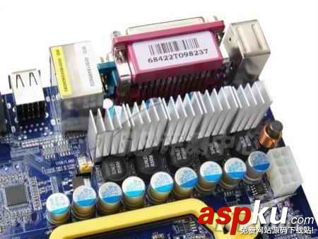 看CPU供電部分：什么樣的主板夠穩定？