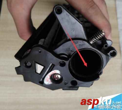 HP 2612A硒鼓加墨粉圖文教程 HP2612A,加墨粉