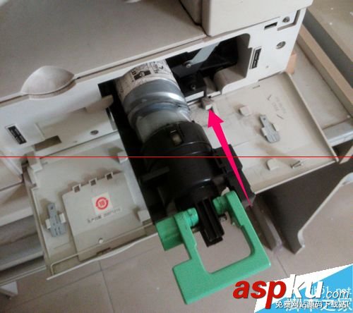 理光復印機不能打印怎么添加碳粉? 理光復印機,加碳粉