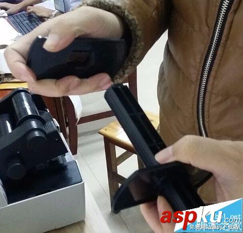 北洋條碼打印機(jī)2100e怎么更換紙卷? 北洋條碼打印機(jī)2100e