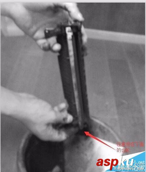 激光打印機怎么換墨盒?HP激光打印機墨盒加墨的詳細教程 激光打印機,墨盒,HP激光打印機