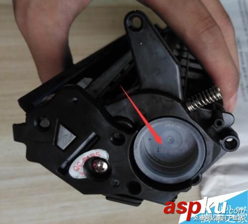 HP 2612A硒鼓加墨粉圖文教程 HP2612A,加墨粉