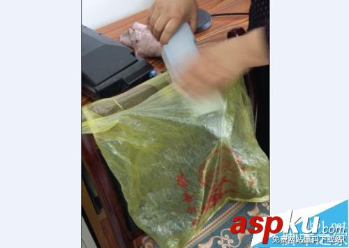 京瓷TASKalfa4500i復印機怎么清理廢粉盒廢粉? 京瓷6525復印機粉盒,京瓷taskalfa,180,1800