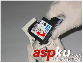 HP5000打印機怎么使用吸墨槍加墨水? HP5000,打印機