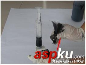 HP5000打印機怎么使用吸墨槍加墨水? HP5000,打印機