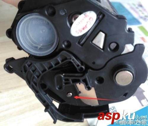 HP 2612A硒鼓加墨粉圖文教程 HP2612A,加墨粉