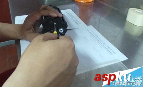 激光打印機怎么換墨盒?HP激光打印機墨盒加墨的詳細教程 激光打印機,墨盒,HP激光打印機