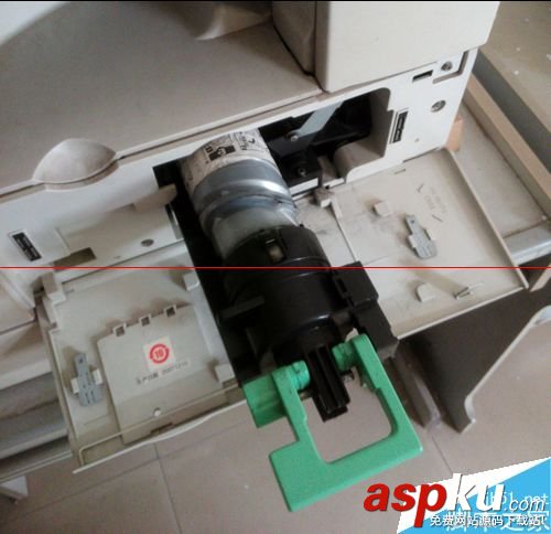 理光復印機不能打印怎么添加碳粉? 理光復印機,加碳粉