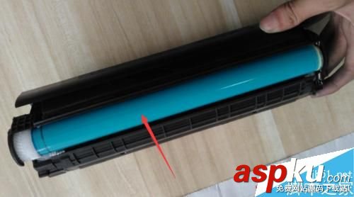 HP 2612A硒鼓加墨粉圖文教程 HP2612A,加墨粉