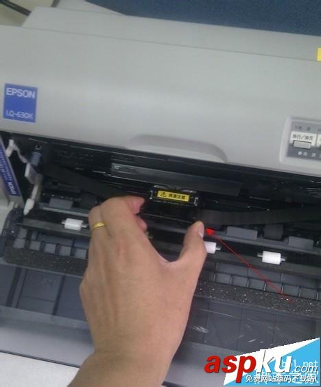 EPSON愛普生打印機(jī)色帶更換的詳細(xì)圖文教程 愛普生打印機(jī)換色帶,愛普生打印機(jī)色帶更換,愛普生針式打印機(jī)色