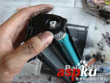 惠普1000激光打印機硒鼓加墨粉方法 惠普,激光打印機,硒鼓,加墨粉