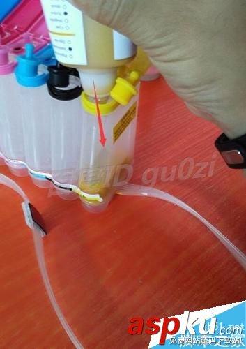 空的連續供墨系統添加墨水墨盒及抽出空氣的操作方法 連續供墨系統,墨水,墨盒