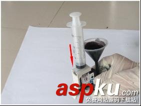 HP5000打印機怎么使用吸墨槍加墨水? HP5000,打印機