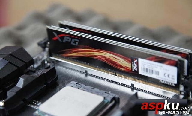 電腦內存插反了會怎么樣,內存防呆設計