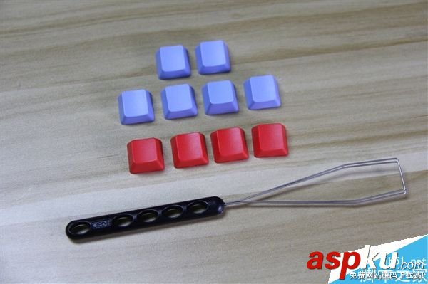 IKBC時光機機械鍵盤F-RGB開箱圖賞:加入RGB背光燈效 機械鍵盤,時光機