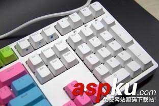 如何清理鍵盤雜物和灰塵呢?機械鍵盤正確清洗步驟 機械,鍵盤,雜物,灰塵