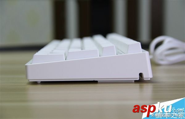 IKBC時光機機械鍵盤F-RGB開箱圖賞:加入RGB背光燈效 機械鍵盤,時光機