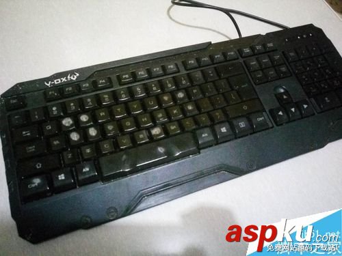 如何快速有效地清理電腦鍵盤? 電腦,鍵盤