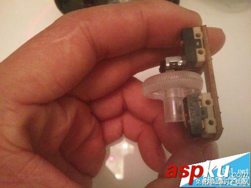 鼠標按鍵沒彈性怎么自己修復? 鼠標