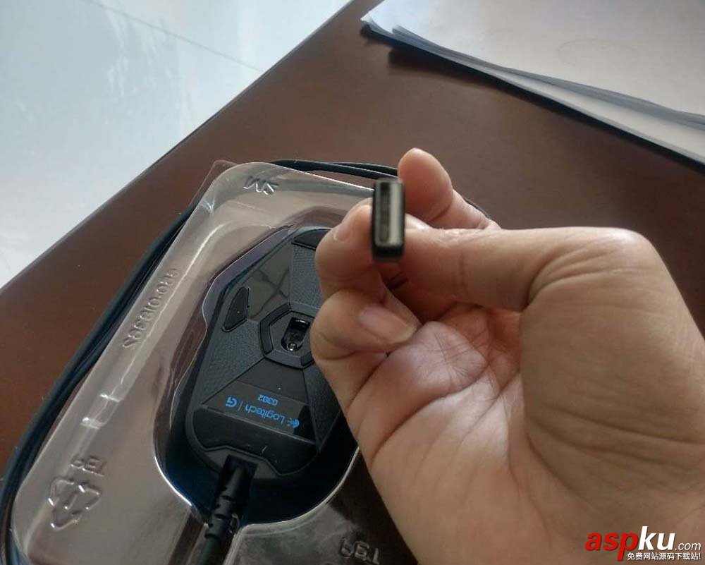 羅技G302,羅技,鼠標