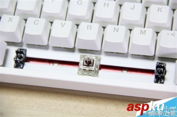 IKBC時光機機械鍵盤F-RGB開箱圖賞:加入RGB背光燈效 機械鍵盤,時光機