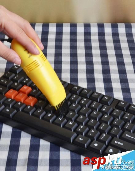 筆記本電腦,鍵盤