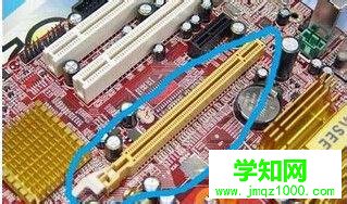 電腦滴滴滴的響而且開(kāi)不了機(jī)怎么辦