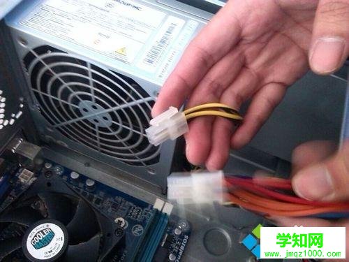 臺式電腦主板壞了如何更換