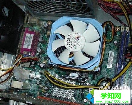 電腦cpu溫度過高自動(dòng)關(guān)機(jī)怎么辦