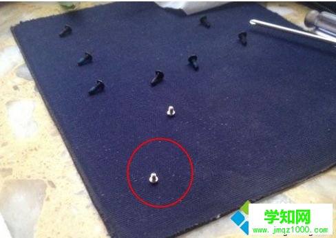 聯(lián)想Y400能不能裝固態(tài)硬盤 需要什么接口的