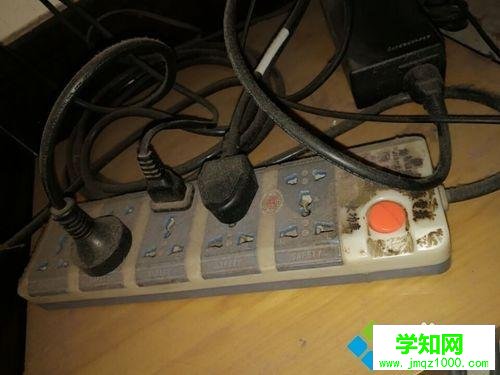 電腦為什么會自動重啟？電腦自動啟動的解決方法