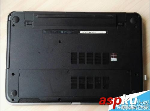 戴爾靈越15R5537,固態硬盤