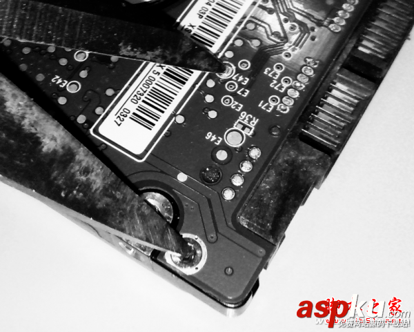 修復而不是丟棄 過保硬盤固件維修實戰 過保,硬盤,固件,維修,實戰