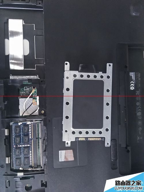 筆記本怎么安裝固態硬盤同時保留機械硬盤