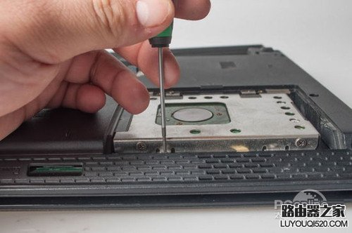 【筆記本清灰】步驟2 【筆記本清灰】步驟2