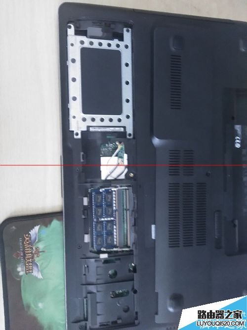 筆記本怎么安裝固態硬盤同時保留機械硬盤