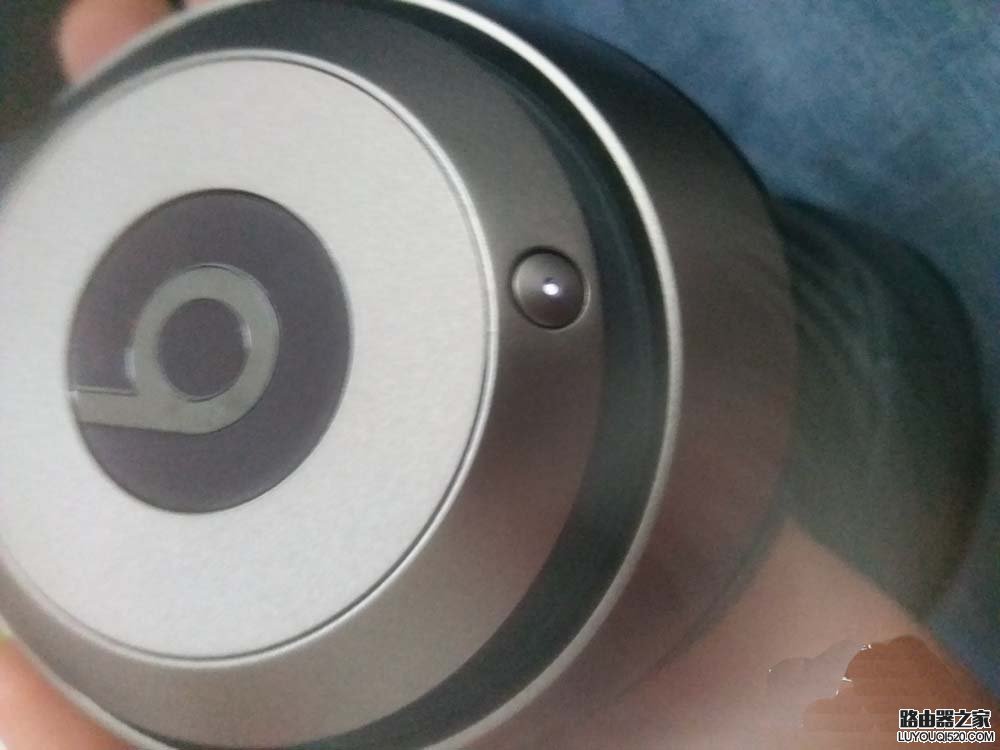 Macbook筆記本怎么連接藍(lán)牙耳機(jī)