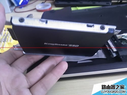 筆記本怎么安裝固態硬盤同時保留機械硬盤