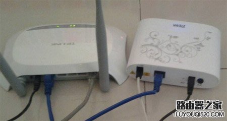 路由器旁邊的設備叫啥？ 