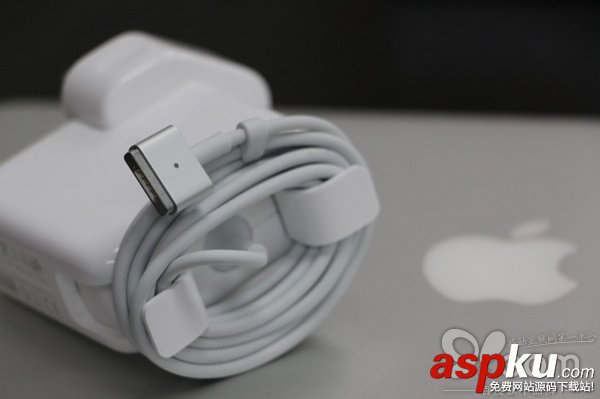 蘋果Macbook,蘋果Mac,變壓器