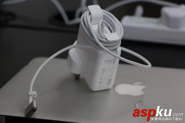 蘋果Macbook,蘋果Mac,變壓器