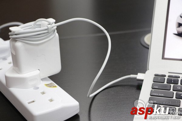 蘋果Macbook,蘋果Mac,變壓器