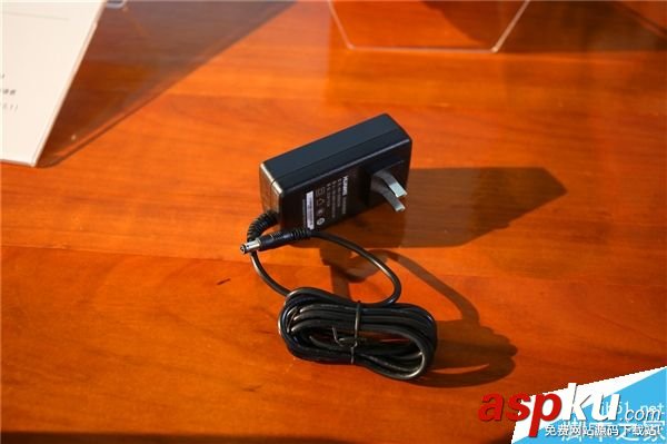 榮耀路由Pro游戲版現場圖賞:428元/網游神器 榮耀路由Pro,游戲版