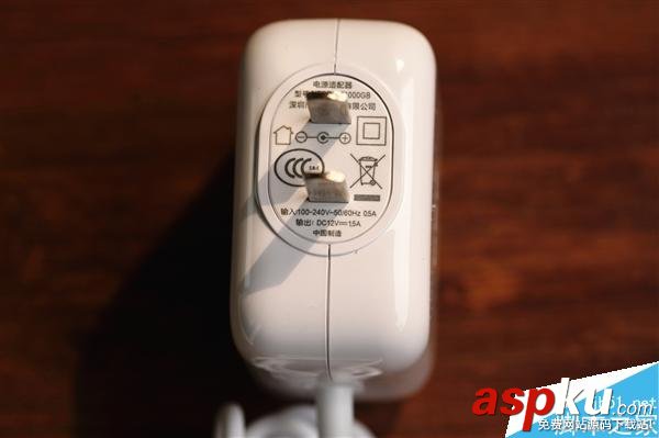 360安全路由5G版圖賞:薄如鼠標墊 360安全路由,5G