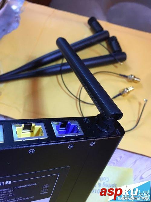 無線路由器怎么換天線? 無線路由改裝SMA天線接口的教程 路由器,SMA接口