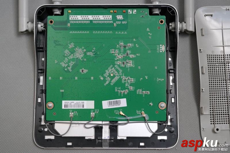 斐訊K2P值得買嗎?斐訊K2P路由器拆解評(píng)測(cè) 斐訊K2P,斐訊路由器,斐訊K2P評(píng)測(cè),斐訊K2拆機(jī)