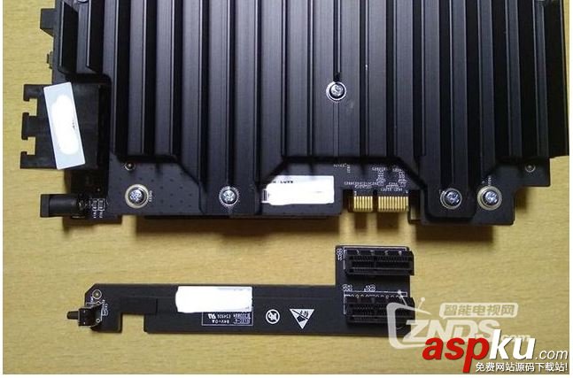 斐訊K3路由器內(nèi)部做工如何?斐訊K3路由器拆解圖評(píng)測(cè) 斐訊K3,斐訊K3路由器,斐訊K3拆解,斐訊K3評(píng)測(cè)