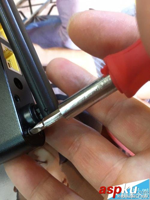 無線路由器怎么換天線? 無線路由改裝SMA天線接口的教程 路由器,SMA接口