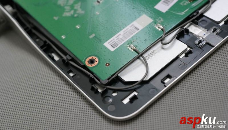 斐訊K2P值得買嗎?斐訊K2P路由器拆解評(píng)測(cè) 斐訊K2P,斐訊路由器,斐訊K2P評(píng)測(cè),斐訊K2拆機(jī)